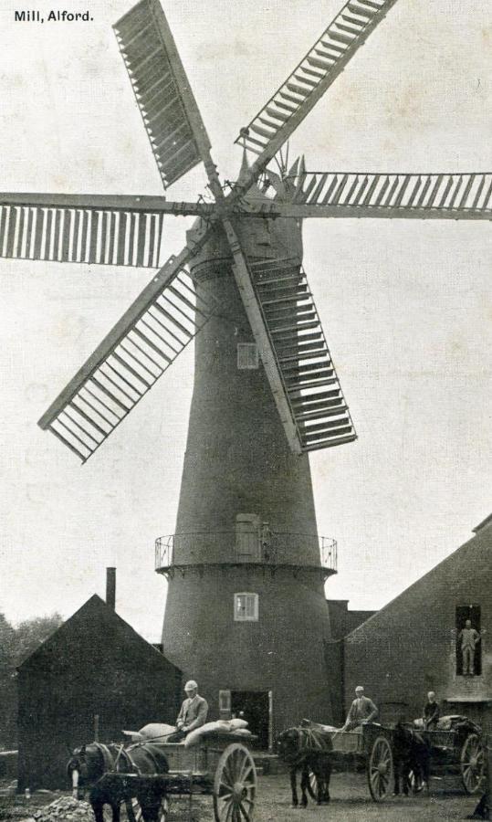 The Windmill Hotel Alford  Екстер'єр фото