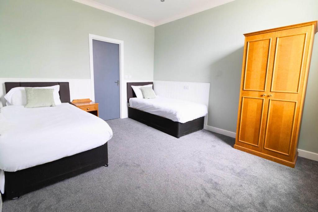 The Windmill Hotel Alford  Екстер'єр фото