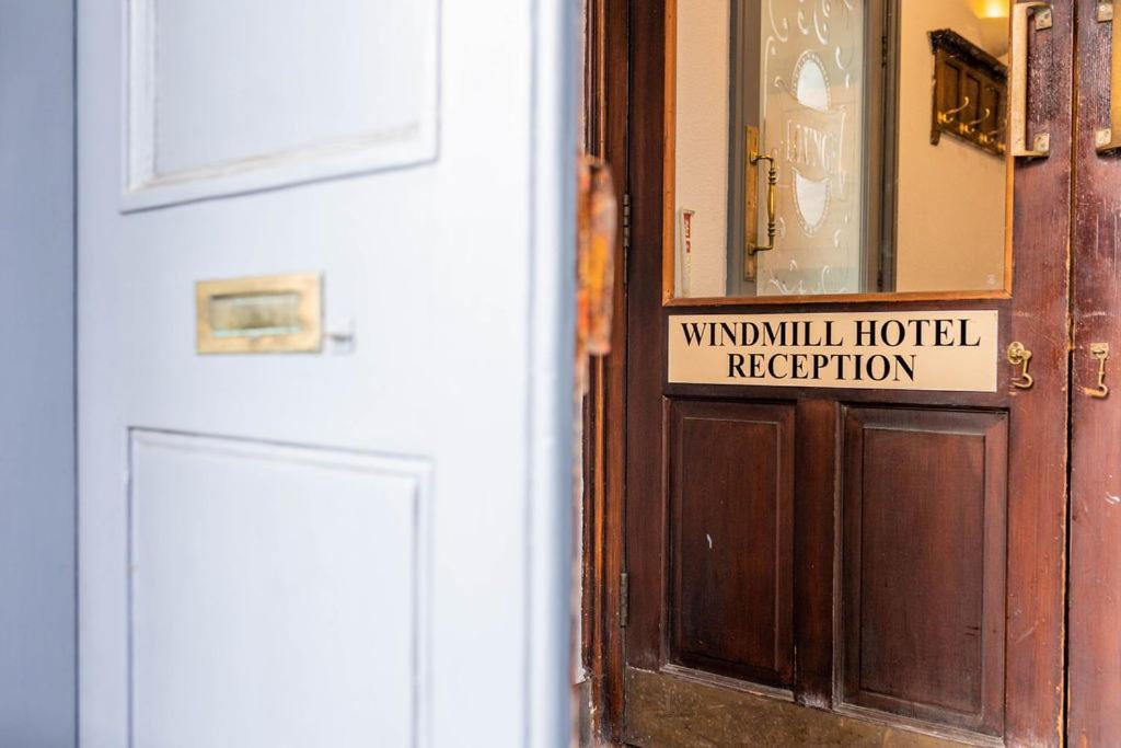 The Windmill Hotel Alford  Екстер'єр фото