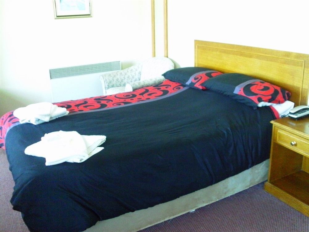 The Windmill Hotel Alford  Екстер'єр фото