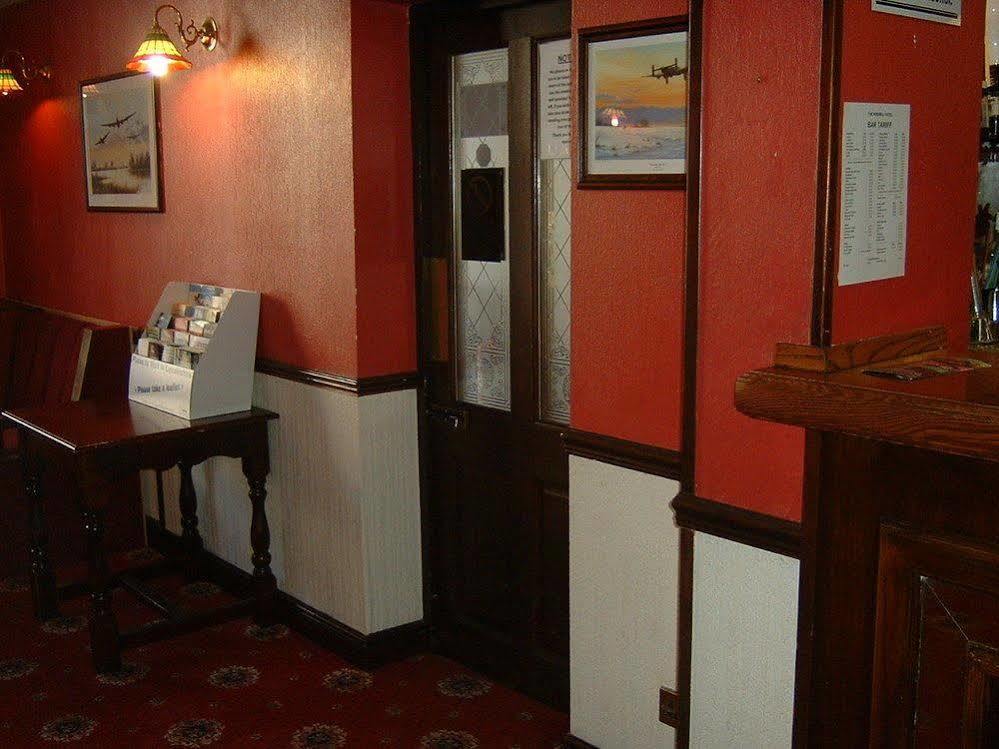 The Windmill Hotel Alford  Екстер'єр фото