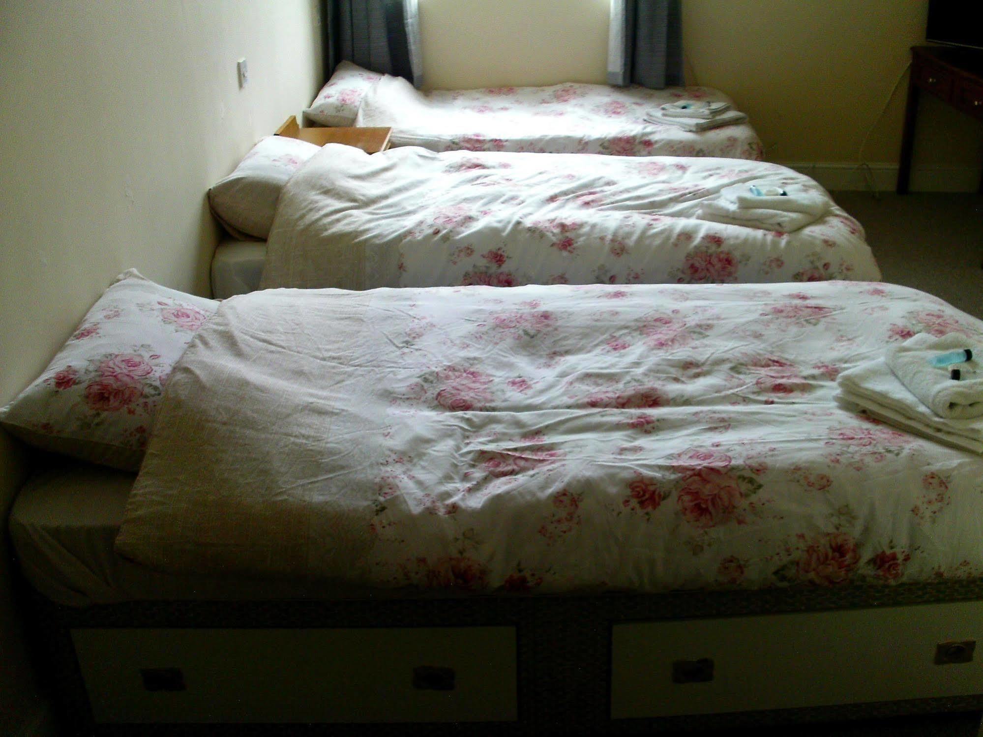 The Windmill Hotel Alford  Екстер'єр фото